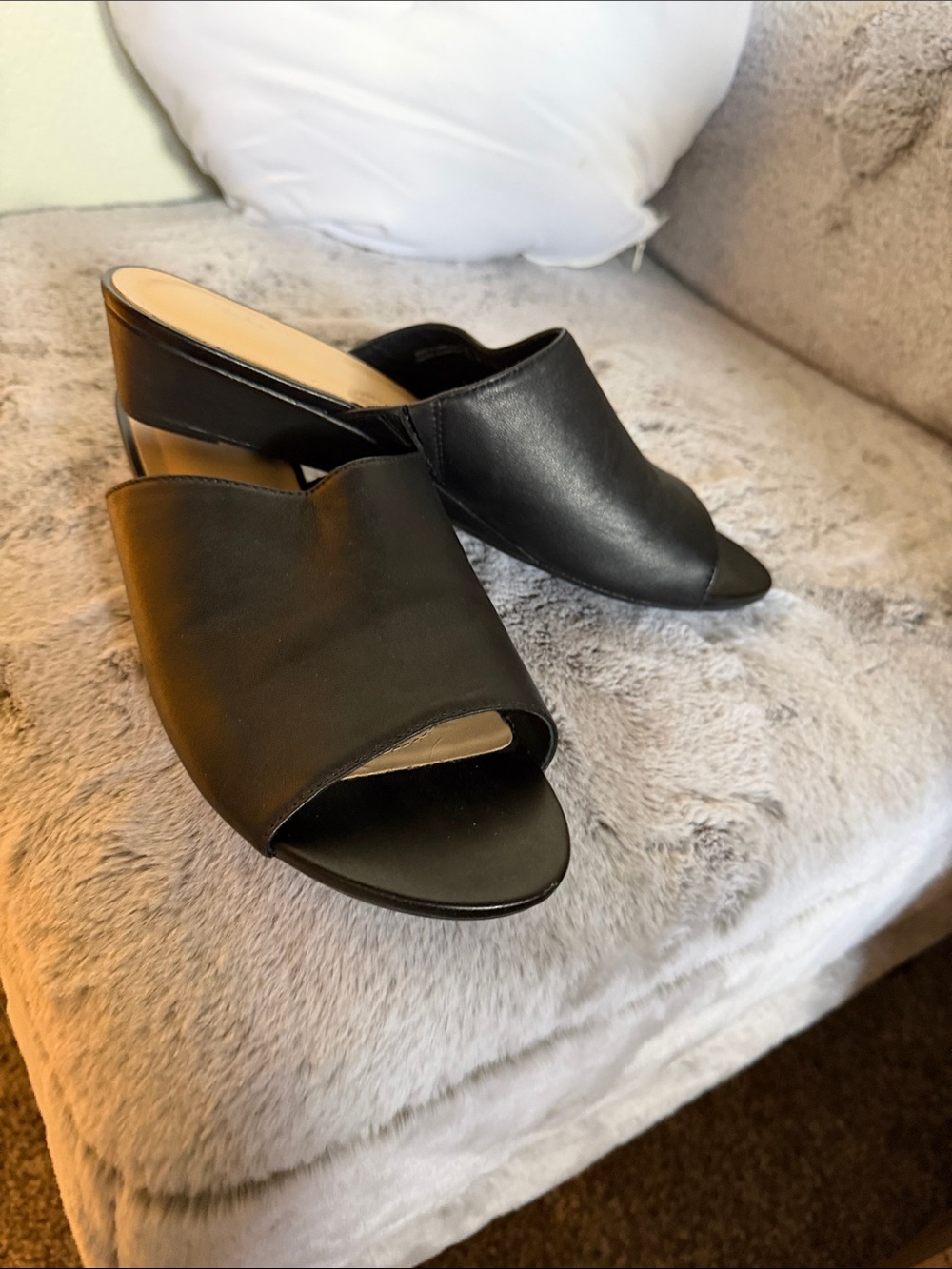 Clark’s Women’s Black Open-Toe Slide Heels